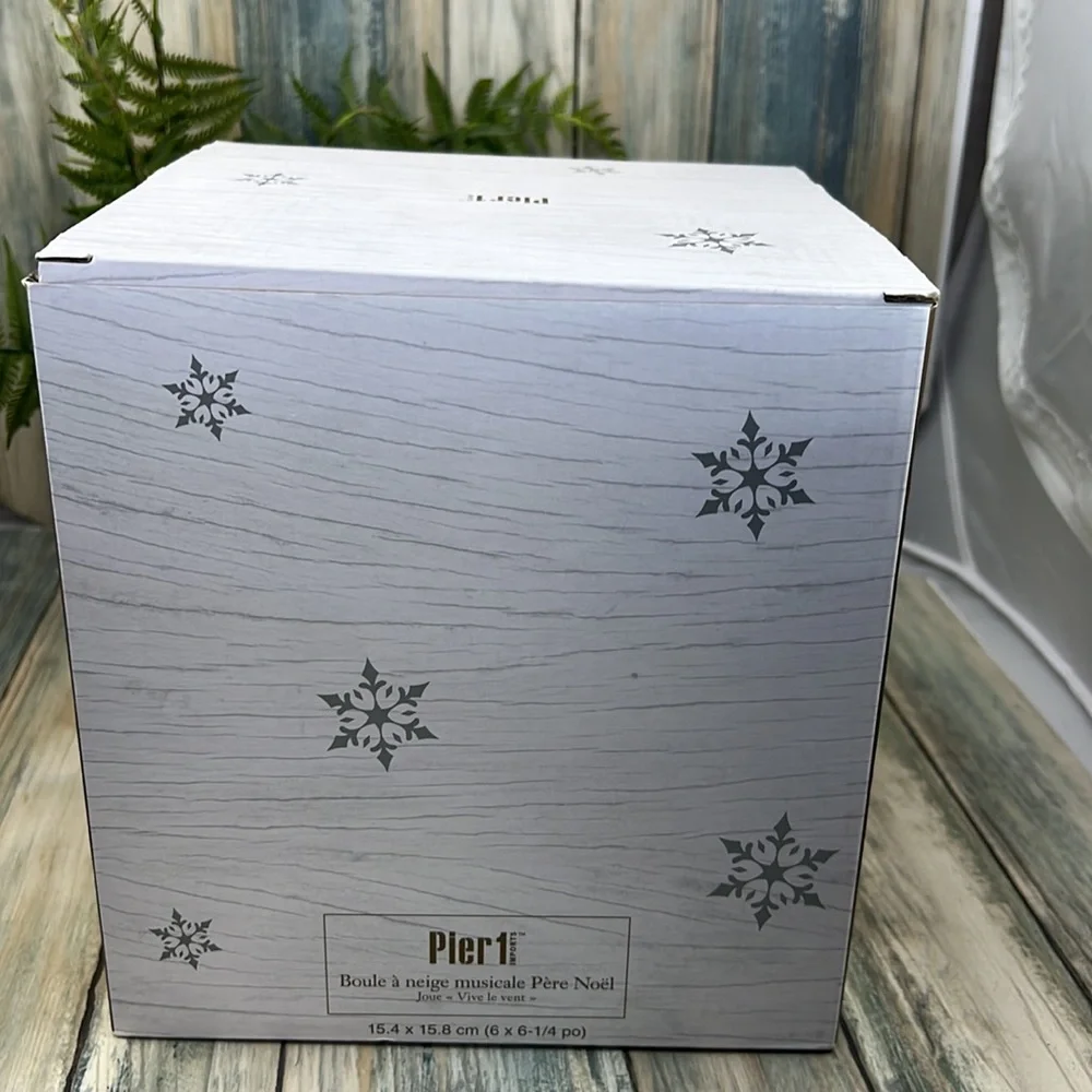 ⭐️Pier 1 imports Santa musical snow globe jingle bells new in box